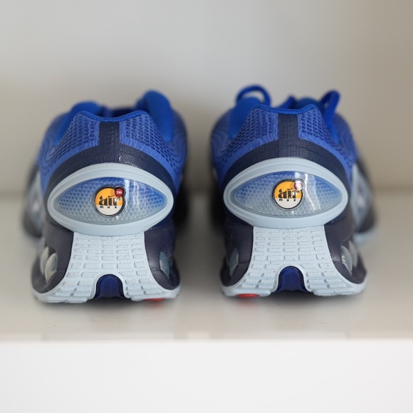 Nike Air Max DN “Hyper Blue” Mens Sneaker Running  Trainer Sports Gym Size 9 main image 4